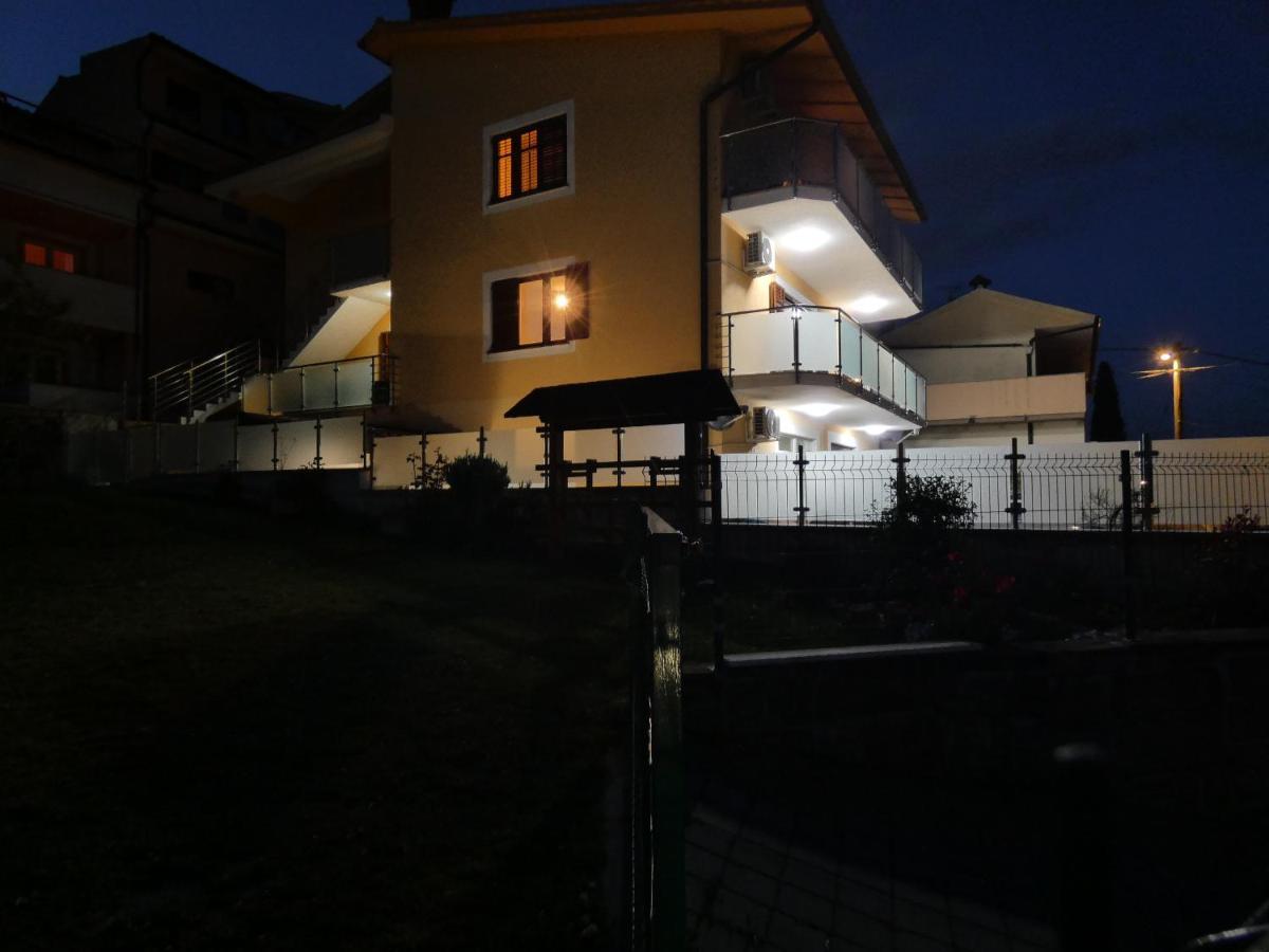 Apartment & Olive Oil Valuma Koper Exterior foto